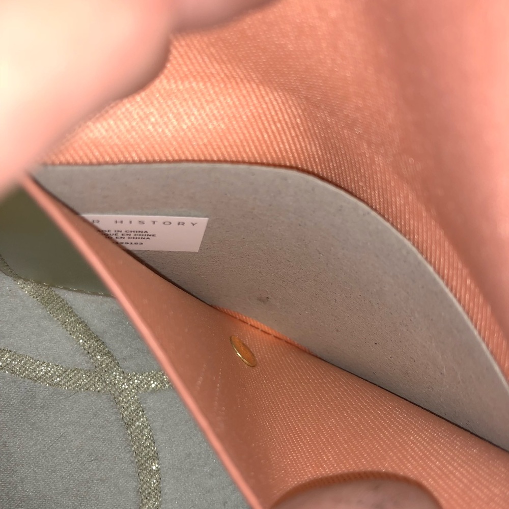 Small wristlet - Picture 3 of 3